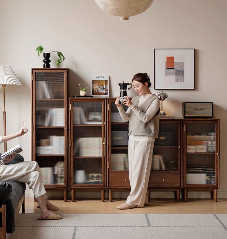 Oak Solid Wood Modern Side Cabinet