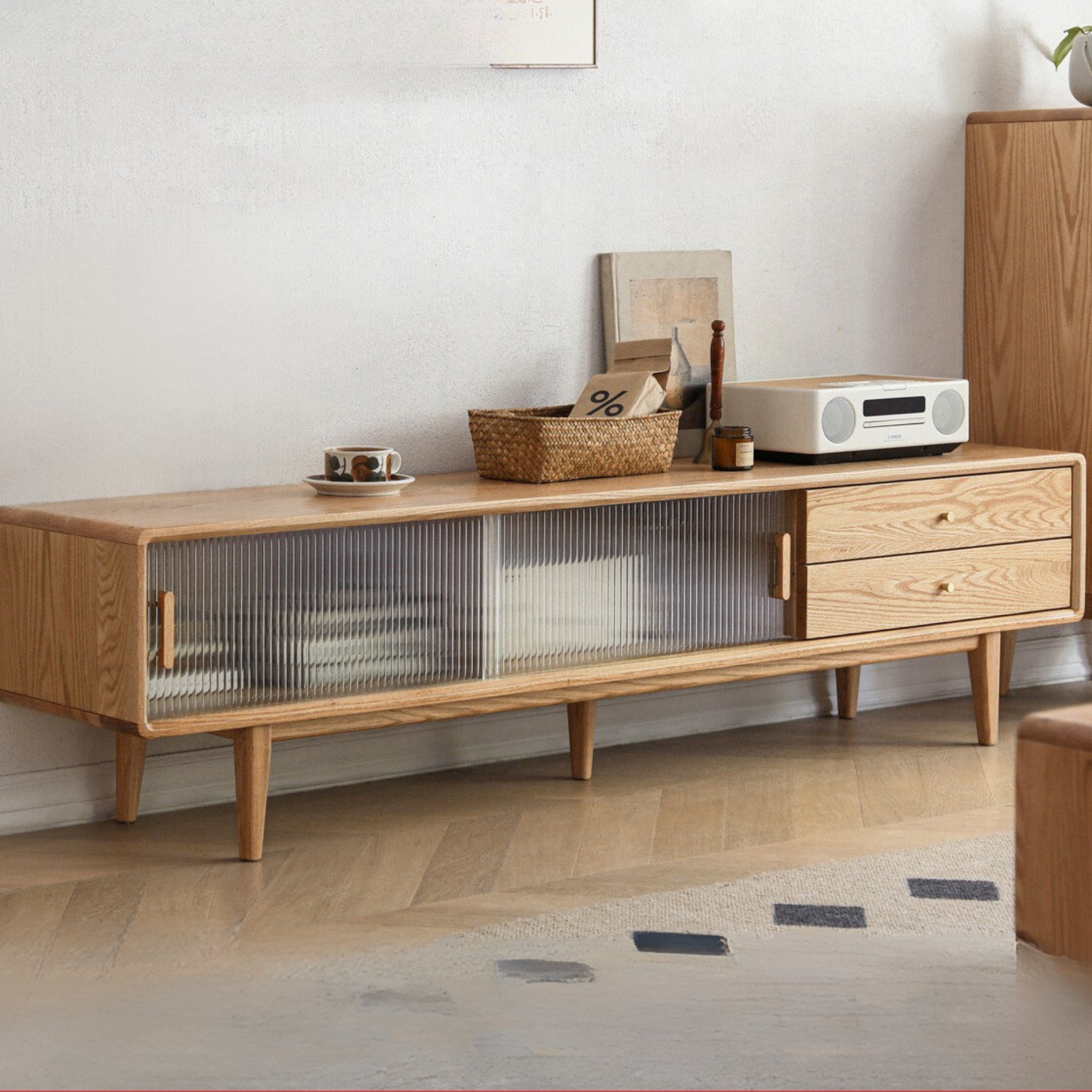 Oak Solid Wood Modern TV Cabinet