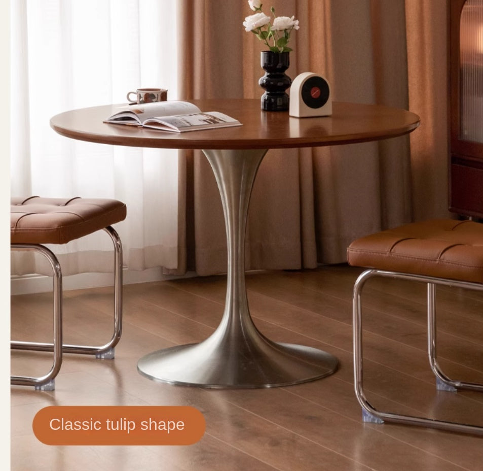 Poplar Solid Wood Antique Style Round Bauhaus Tea Table