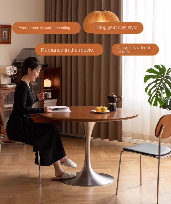 Poplar Solid Wood Antique Style Round Bauhaus Tea Table