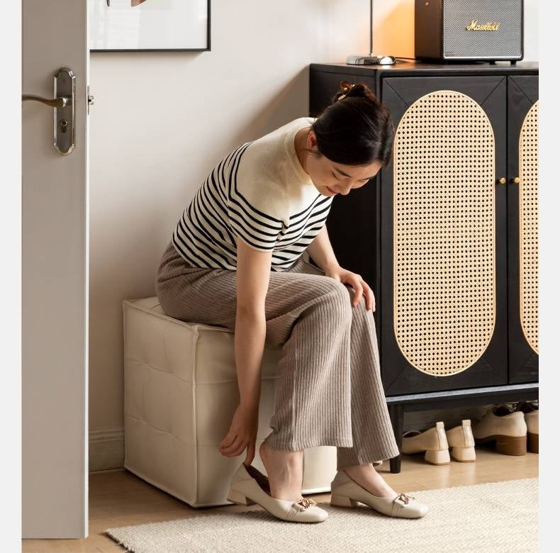 Leather Modern Simple Style Dressing Stool