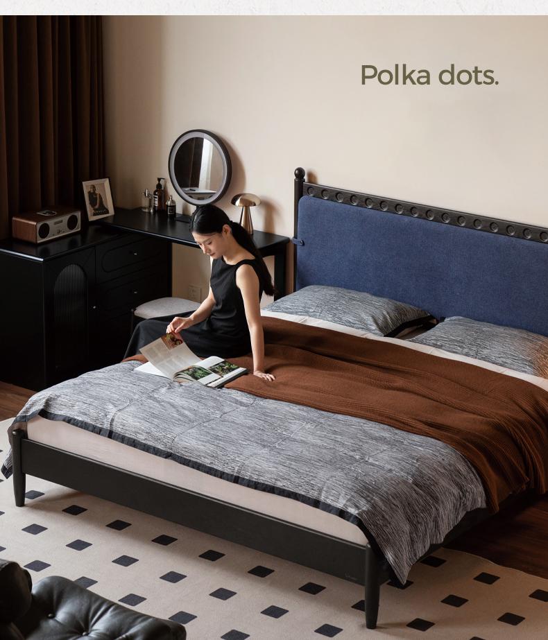 Ash Solid Wood Bauhaus Soft Leaning Antique Style Bed