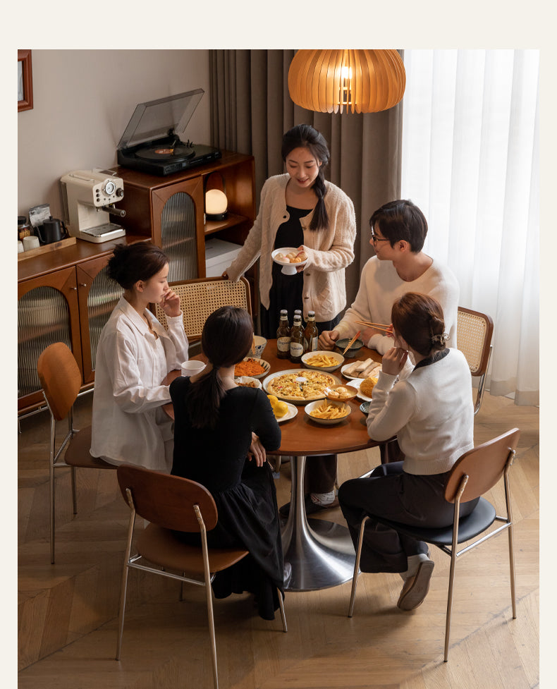 Poplar Solid Wood Antique Style Round Bauhaus Tea Table