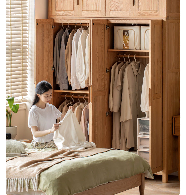 Oak solid wood combined Wardrobe.