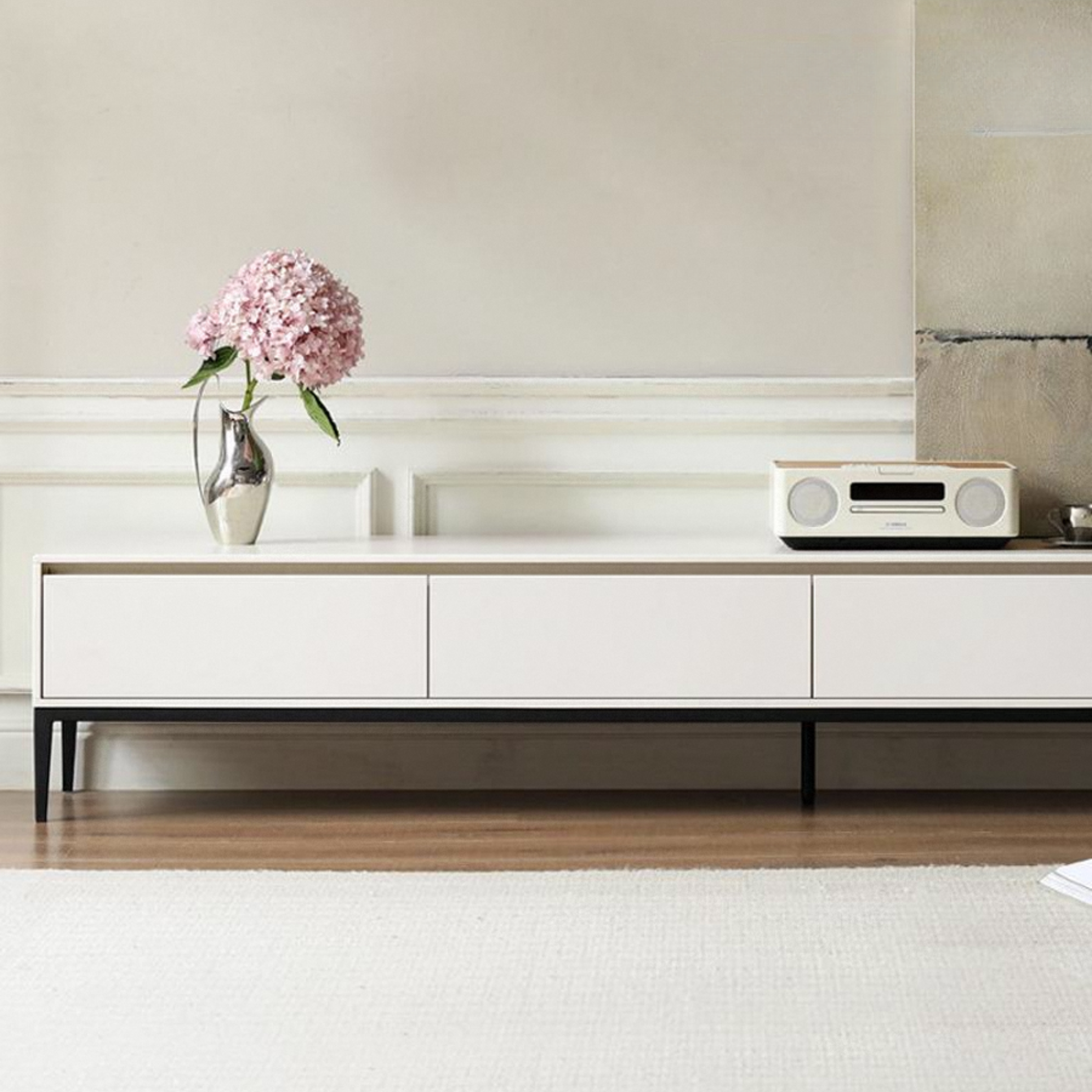 Poplar Solid Wood Cream Style TV Cabinet