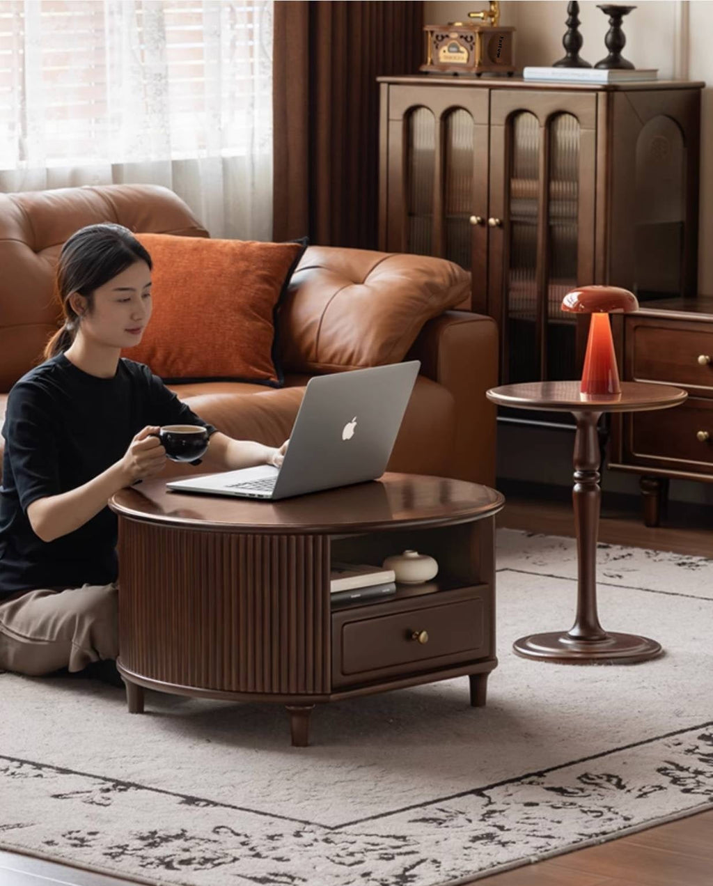 Poplar Solid Wood American Retro Style Round Coffee Table