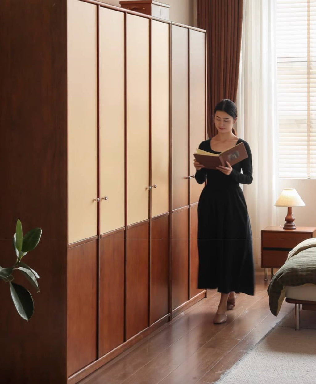 Oak Solid Wood Antique Style Wardrobe.