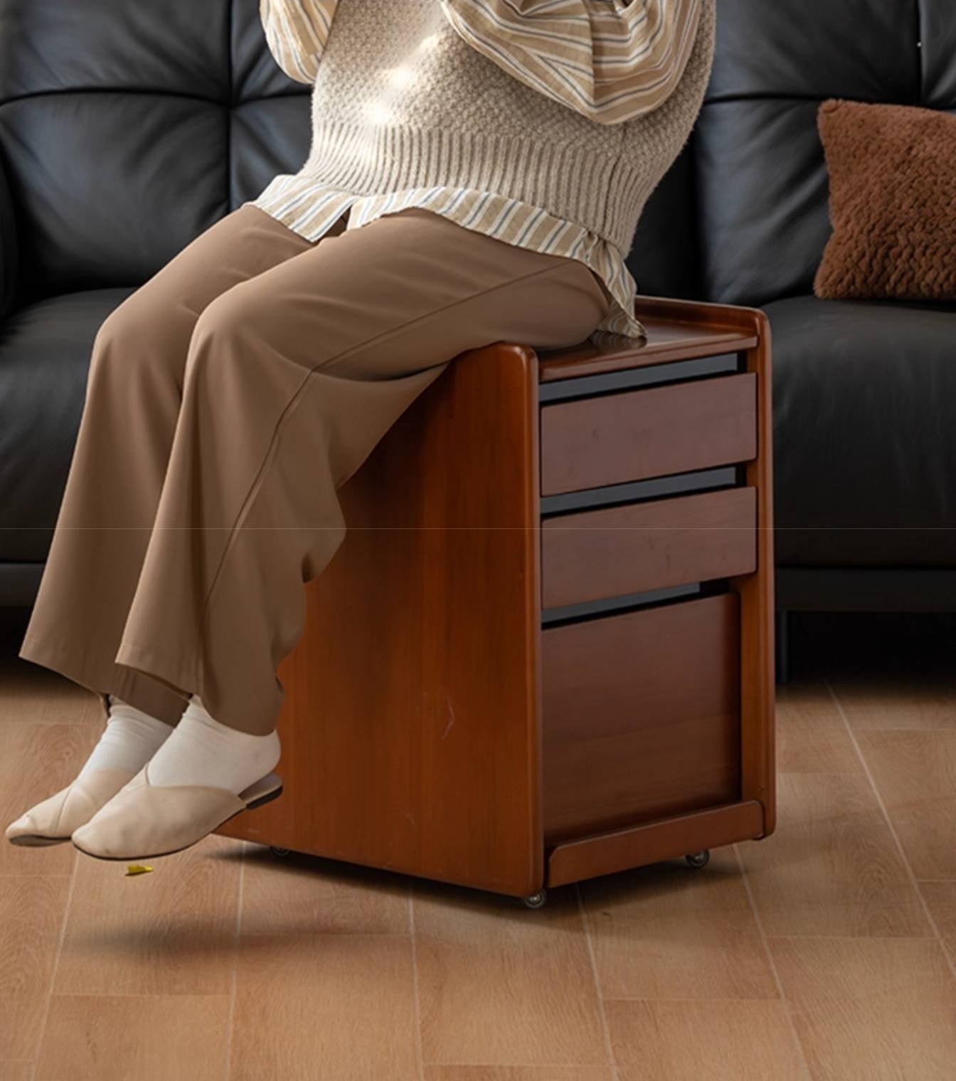 Oak Solid Wood Simple Style Nightstand